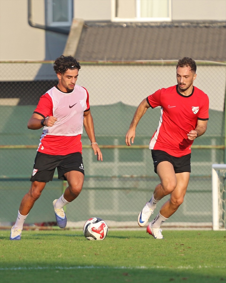 Trendyol 1.Lig ekiplerinden Boluspor, sezonun ilk haftasında oynayacağı Vanspor FK maçı...