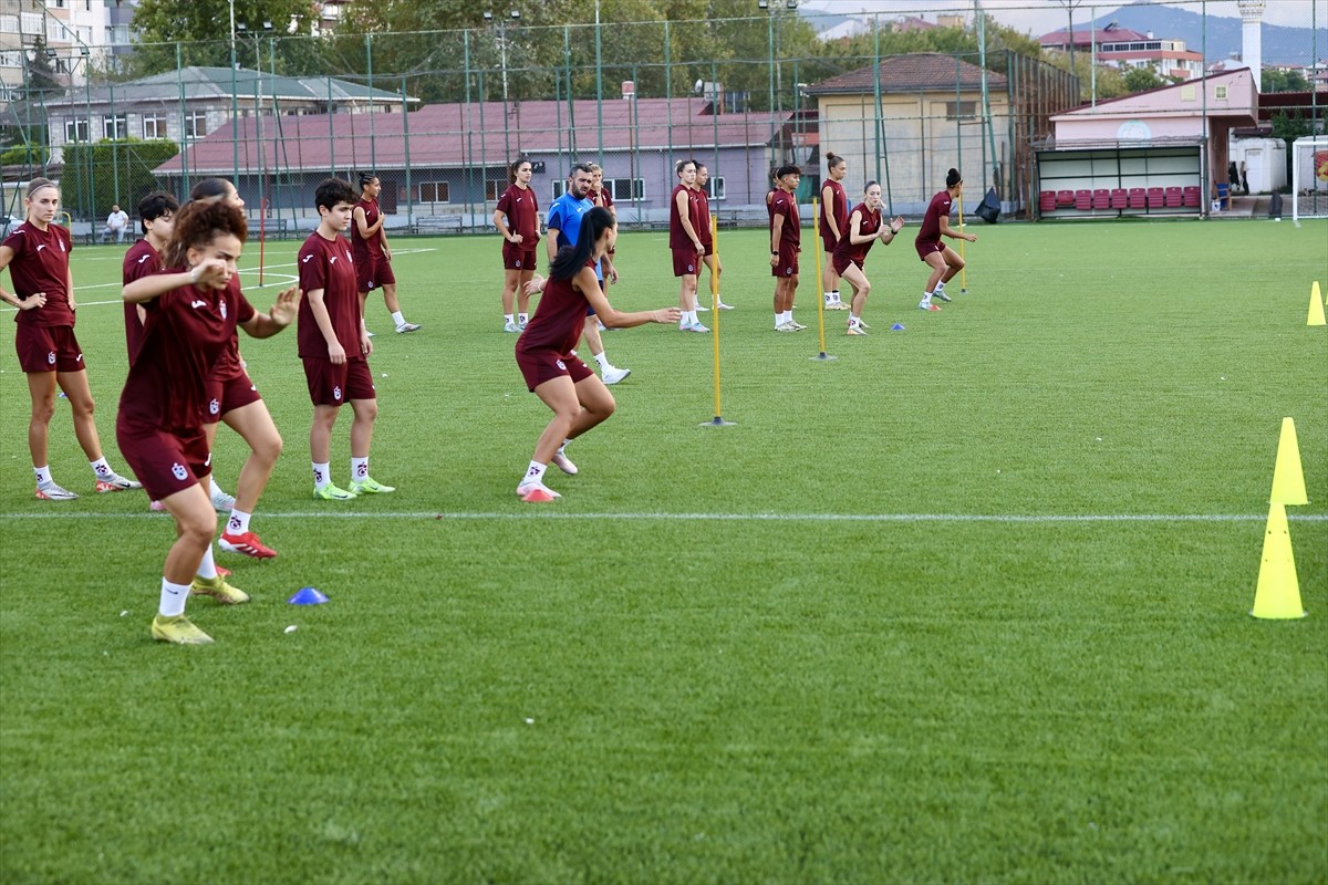 Turkcell Kadın Futbol Süper Ligi'nde mücadele eden Trabzonspor, yeni sezon hazırlıklarını...