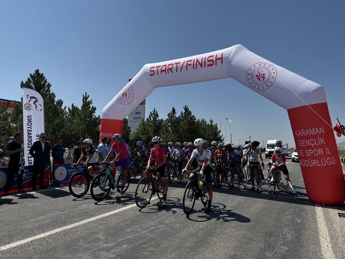 Türkiye Bisiklet Federasyonunca düzenlenen Türkiye Kupası 6. Etap Puanlı Yol Yarışları, Karaman'da...