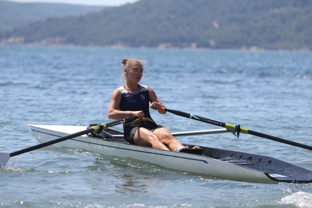 Türkiye Kürek Federasyonu tarafından Çanakkale'de düzenlenen Sahil Sürat (Beach Sprint) Türkiye...