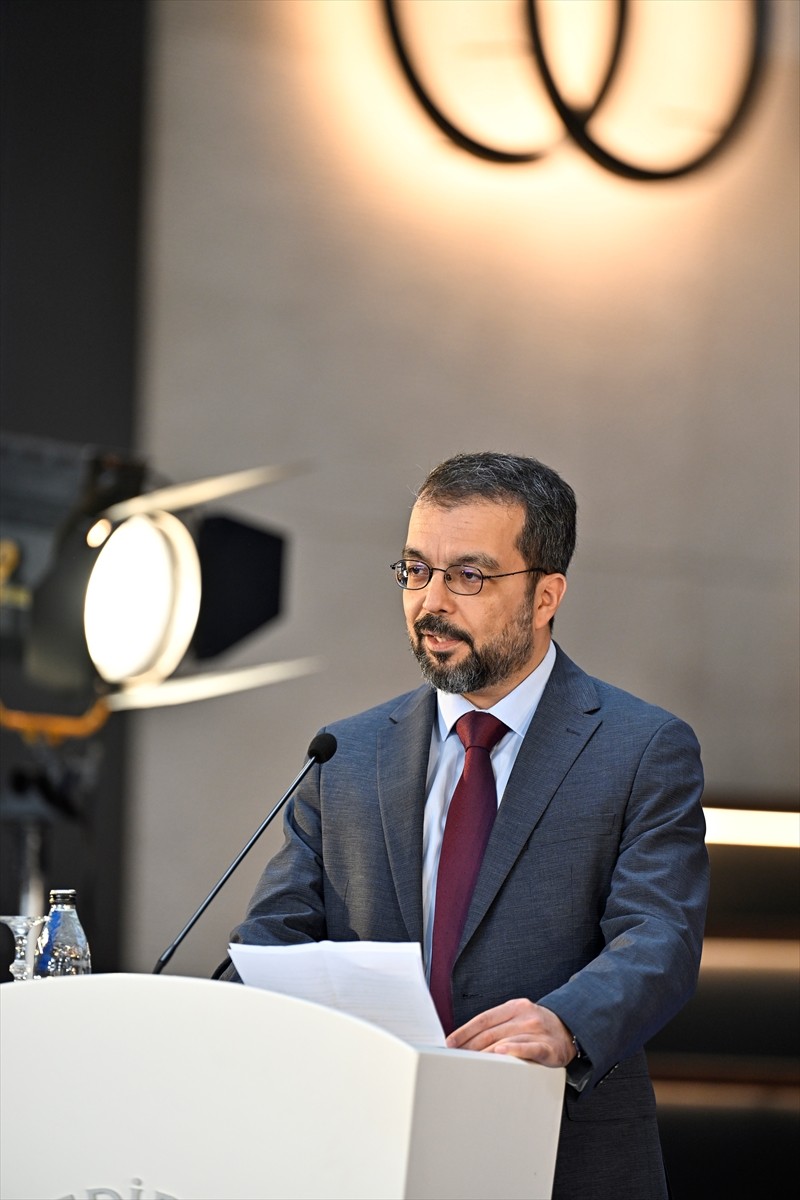 Yükseköğretim Kurumları Sınavı'nda (YKS) farklı puan türlerinde dereceye giren 33 öğrenci İstanbul...