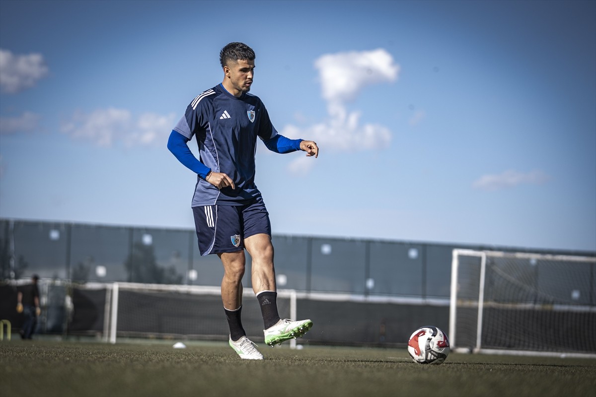 Ağrı Patnoslu 22 yaşındaki Yakup Kırtay, zorlukların üstesinden gelerek Trendyol 1. Lig...