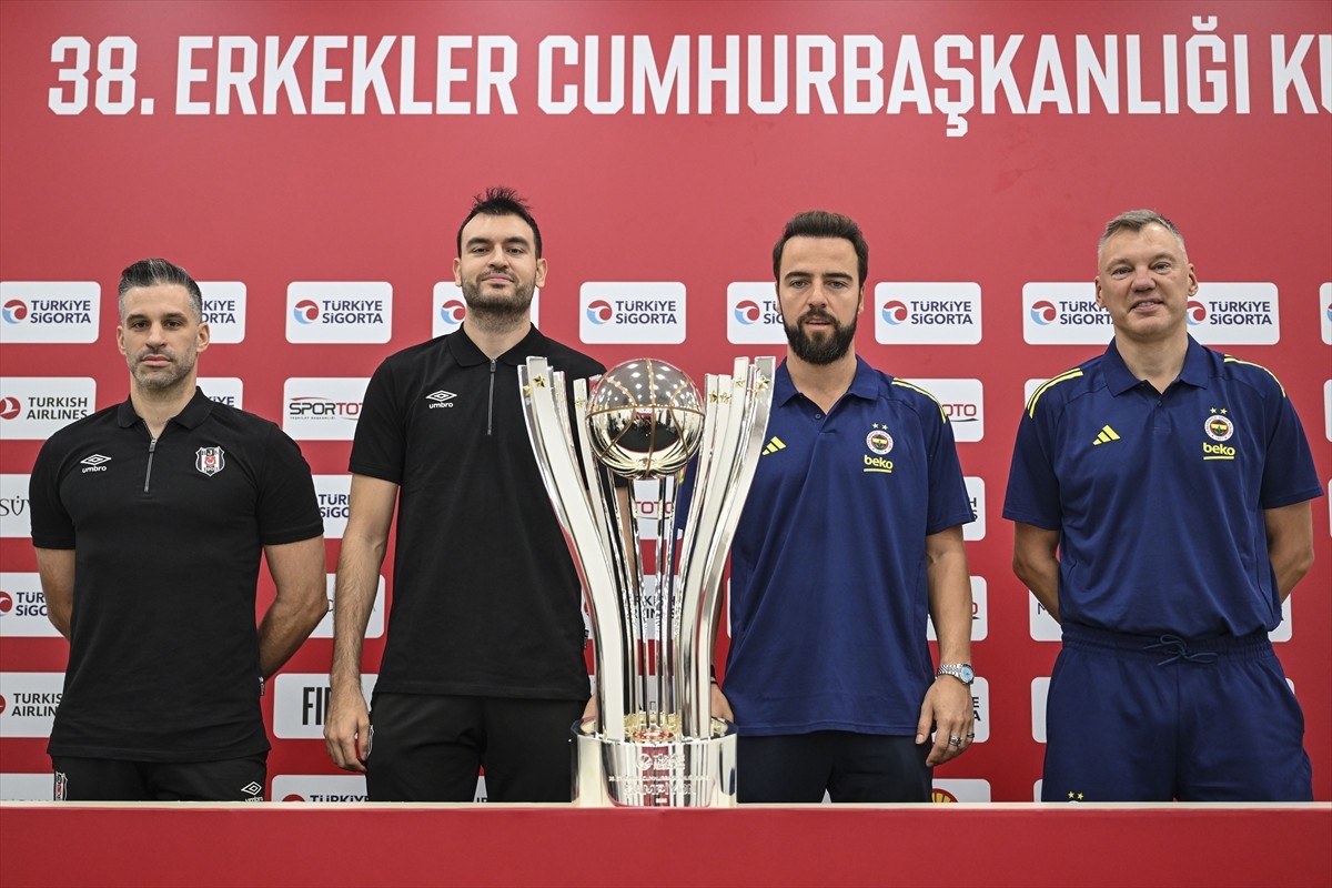 Basketbolda 38. Erkekler Cumhurbaşkanlığı Kupası maçında yarın karşı karşıya gelecek Fenerbahçe...