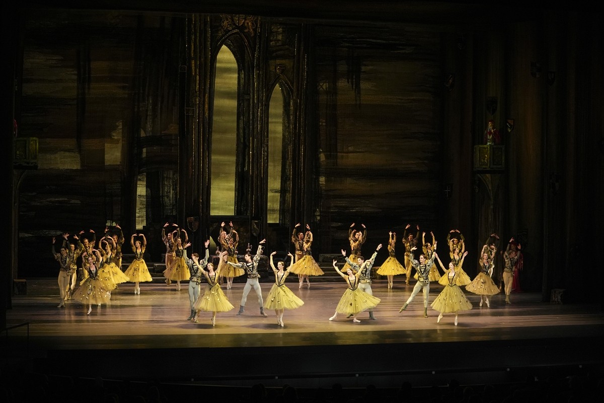 Bolşoy Bale ve Orkestrası, Kültür ve Turizm Bakanlığı koordinasyonunda düzenlenen "İstanbul Kültür...