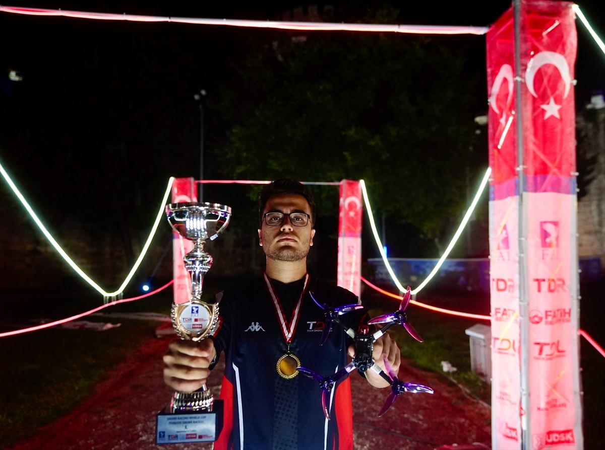 Dünya Hava Sporları Federasyonu (FAI) Drone Yarışları Dünya Kupası'nın Türkiye etabı, İstanbul'da...