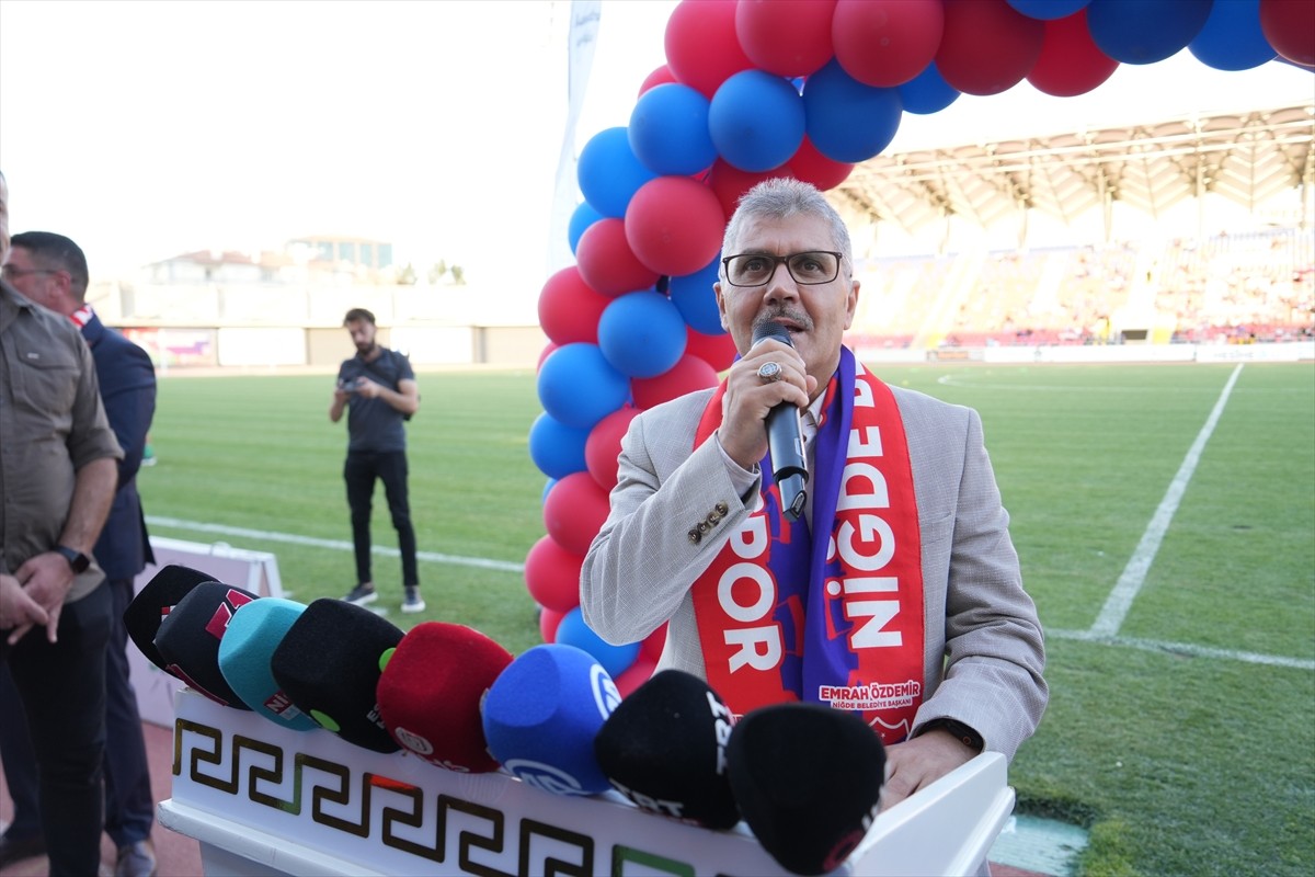 Gençlik ve Spor Bakanlığı tarafından yaptırılan Niğde 5 Şubat Şehir Stadı, Nesine 3. Lig'teki...