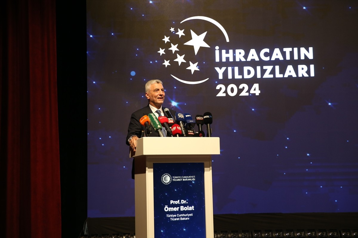 Ticaret Bakanı Ömer Bolat, 3.⁠ ⁠Denizli İhracatçılar Birliği (DENİB) "İhracatın Yıldızları Ödül...