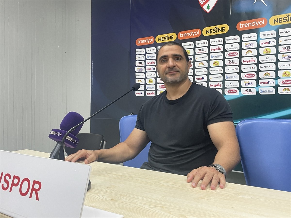 Trendyol 1. Lig'in 7. haftasında Boluspor ile Eminevim Ümraniyespor, Bolu Atatürk Stadı'nda...