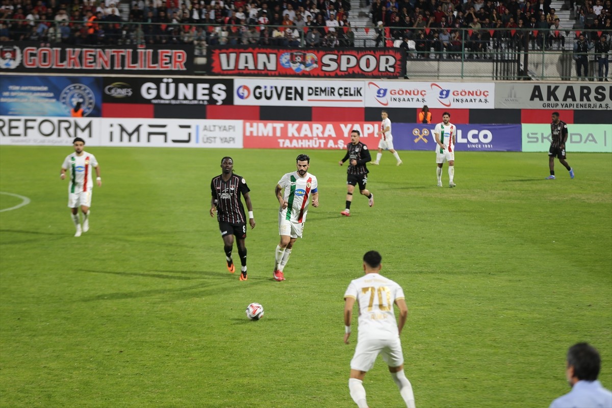 Trendyol 1. Lig'in 8. haftasında İmaj Altyapı Vanspor, konuk ettiği Amed Sportif Faaliyetler'i 3-0...