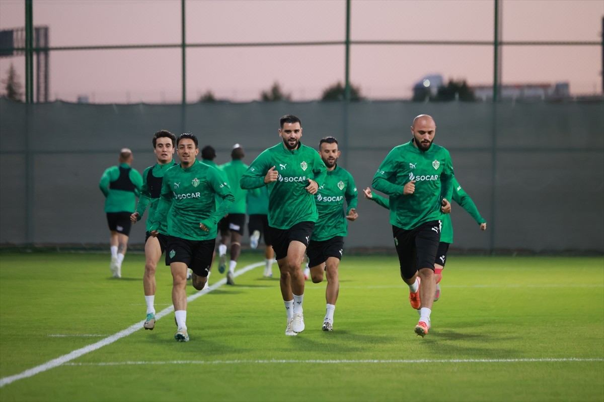 Trendyol 1. Lig'in 9. haftasında Alagöz Holding Iğdır FK, evinde İstanbulspor ile oynayacağı maçın...