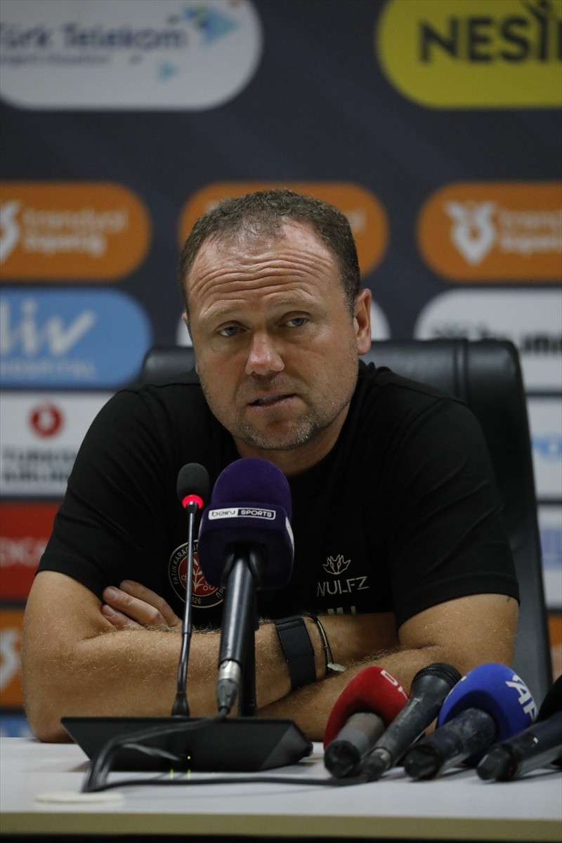 Trendyol Süper Lig'in 6. haftasında Samsunspor'a 3-2 yenilen Mısırlı.com.tr Fatih Karagümrük'ün...