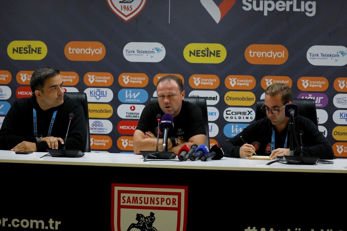 Trendyol Süper Lig'in 6. haftasında Samsunspor'a 3-2 yenilen Mısırlı.com.tr Fatih Karagümrük'ün...