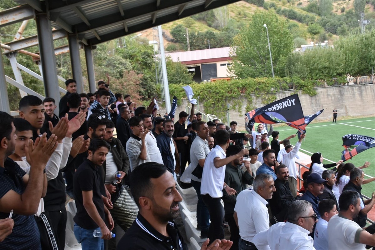 Turkcell Kadın Futbol Süper Ligi'nin ilk haftasında Yüksekovaspor ile Amed Sportif Faaliyetler...