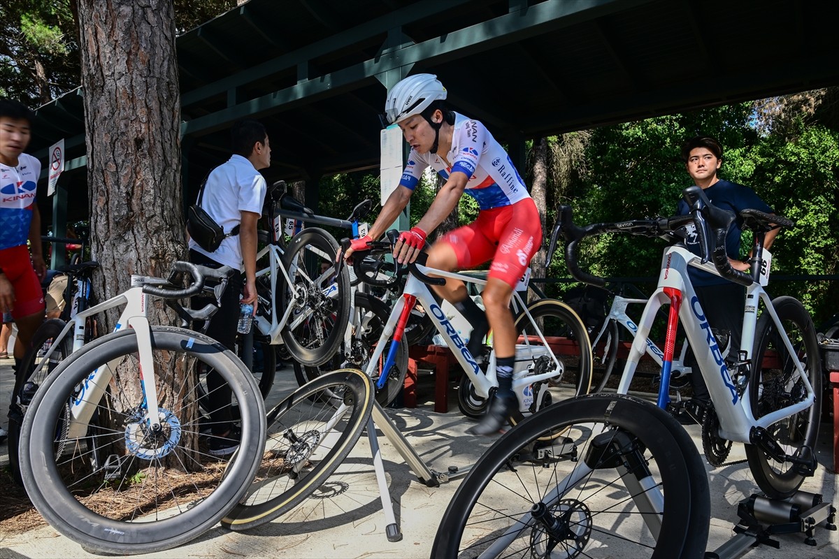 Uluslararası İstanbul Bisiklet Turu'nun (Tour of İstanbul) 1. etabı, Beykoz'da başladı. Türkiye...