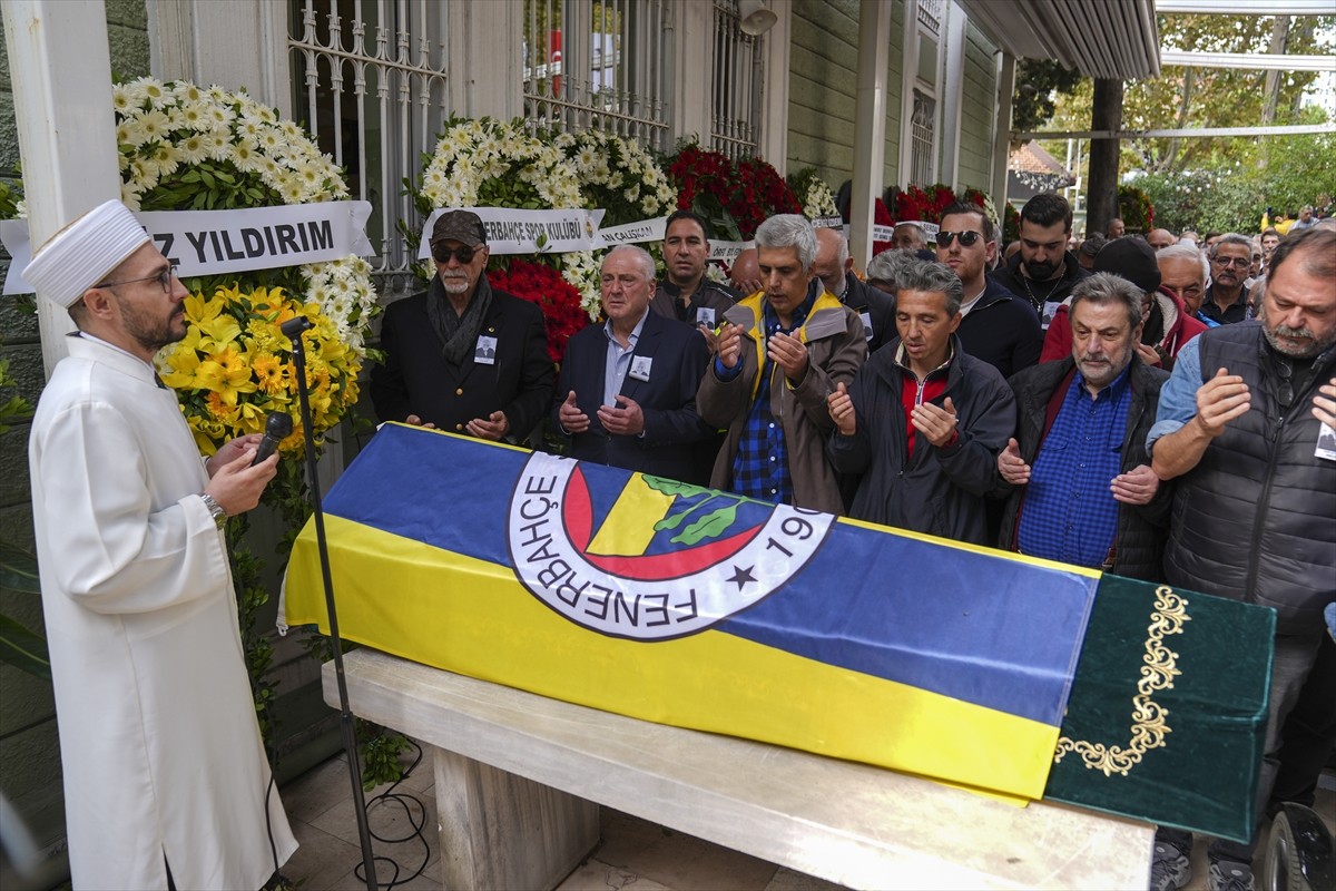 69 yaşında vefat eden Türk spor basınının önde gelen isimlerinden gazeteci ve yazar Faik Çetiner...