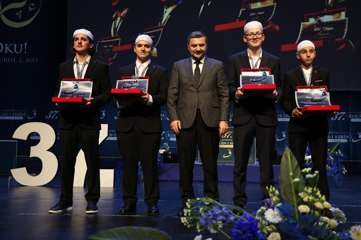 Almanya'nın Bielefeld kentinde 37. Avrupa Kur'an-ı Kerim Tilavet Yarışması düzenlendi.