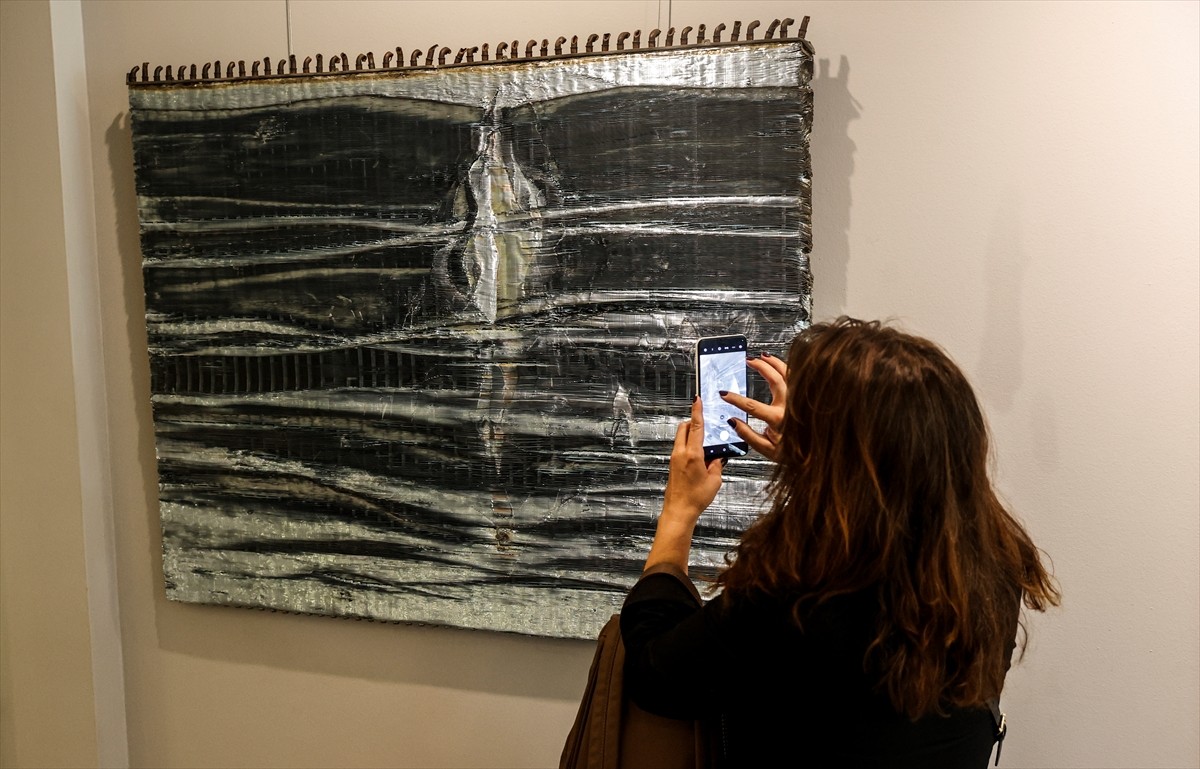  Çukurova Çağdaş Sanat, Kültür ve Eğitim Vakfı tarafından düzenlenen "2. Akdeniz Bienali"...