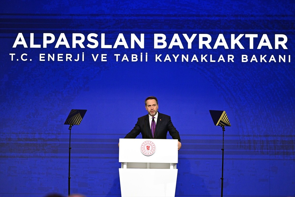 Enerji ve Tabii Kaynaklar Bakanı Alparslan Bayraktar, İstanbul Kongre Merkezi’nde gerçekleştirilen...