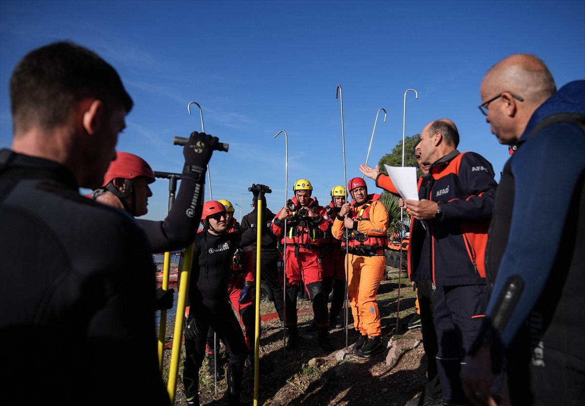 İçişleri Bakanlığının 2025 Yılı Tatbikat Programı kapsamındaki İzmir Yerel Düzey Masabaşı ve Saha...