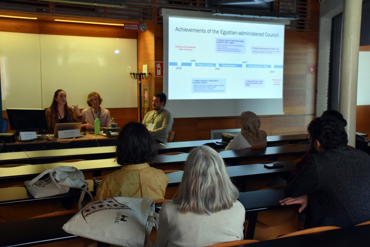 İtalya'nın Venedik kentindeki 4. Uluslararası Osmanlı Araştırmaları Kongresi'ne (OSARK) katılan...