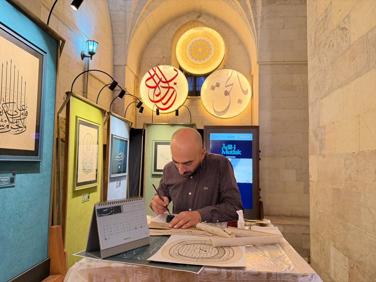 Kültür ve Turizm Bakanlığınca düzenlenen "Mardin Kültür Yolu Festivali" kapsamında "Adil-i Mutlak"...