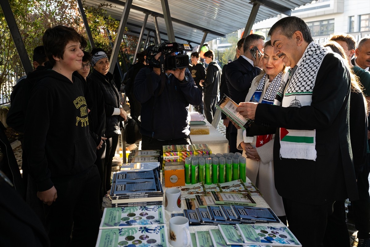 Milli Eğitim Bakanı Yusuf Tekin, Etimesgut'taki Cezeri Yeşil Teknoloji Mesleki ve Teknik Anadolu...