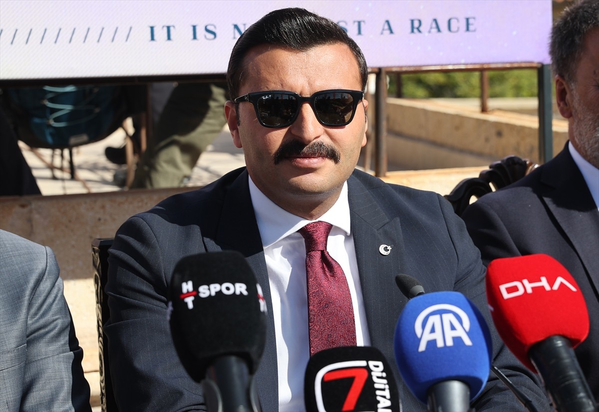 Nevşehir'de düzenlenecek Salomon Kapadokya Ultra Trail Koşusu, 79 ülkeden 2 bin 408 sporcunun...
