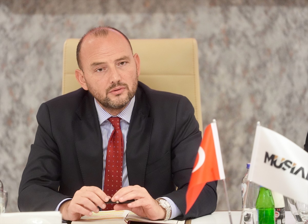 Prof. Dr. Nurullah Gür tarafından "Etkin Kapasite Kullanımı, Verimlilik Artışı ve Yeni Rekabet...