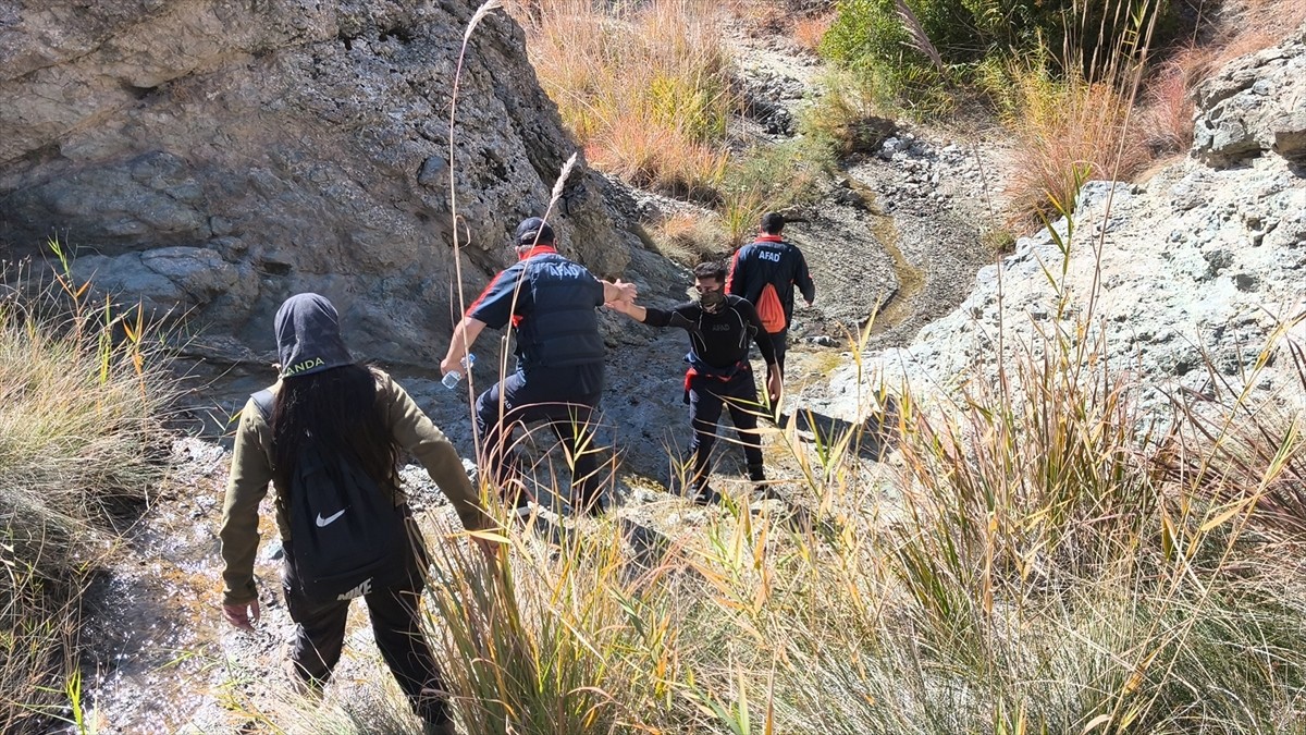 Sivas'ın İmranlı ilçesinde 5 gündür kayıp olarak aranan Alzheimer hastası arazide ölü...