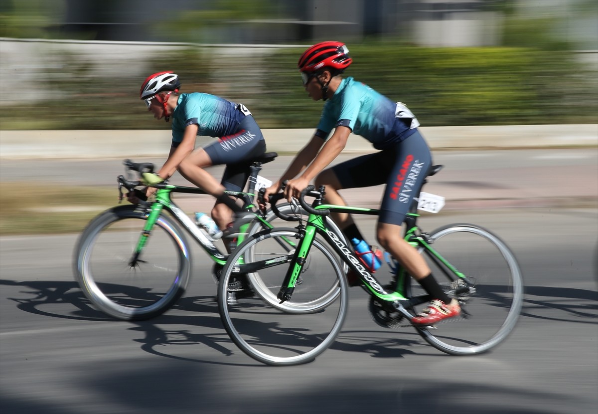 Türkiye Bisiklet Federasyonu tarafından Antalya'nın Alanya ilçesinde düzenlenen Türkiye Kupası 7....